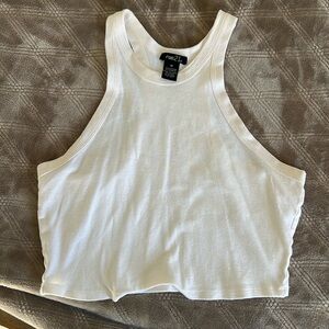 White muscle crop top